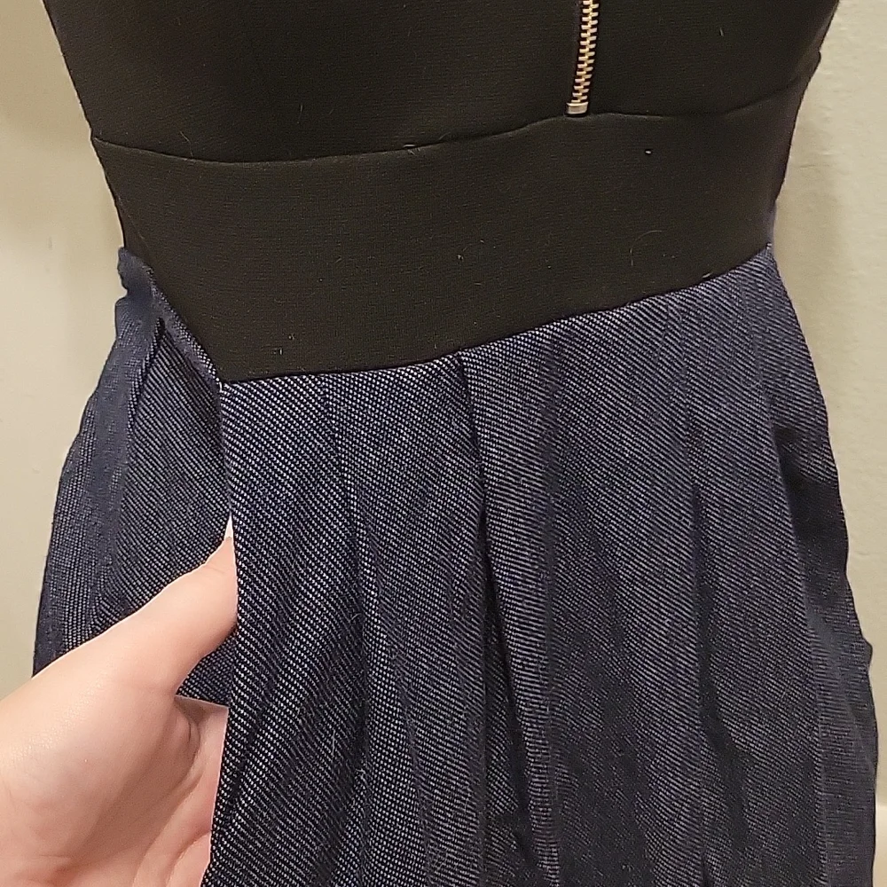 STRAPLESS MINI DRESS! - Picture 4 of 8
